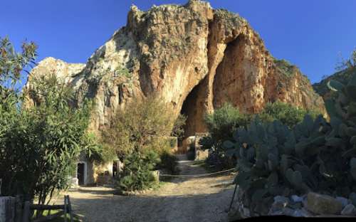 Custonaci, la grotta di Mangiapane